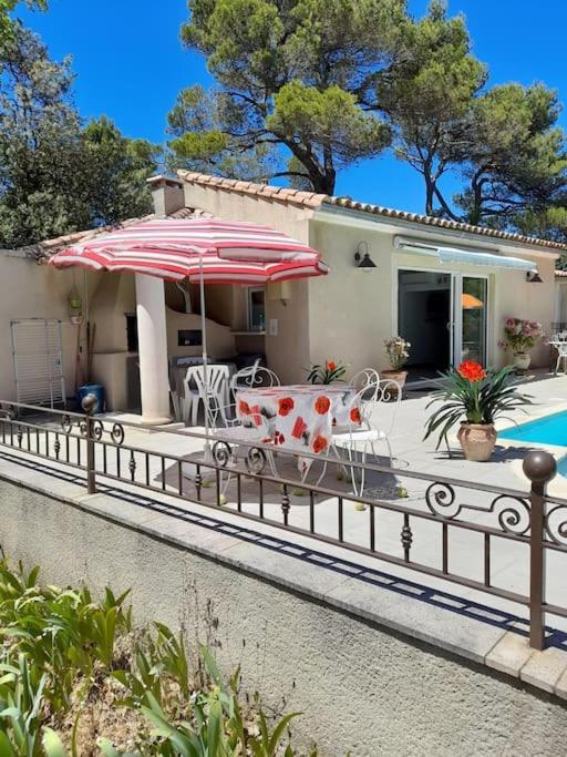 Villa Le Bosquet En Luberon. Ménerbes Dış mekan fotoğraf